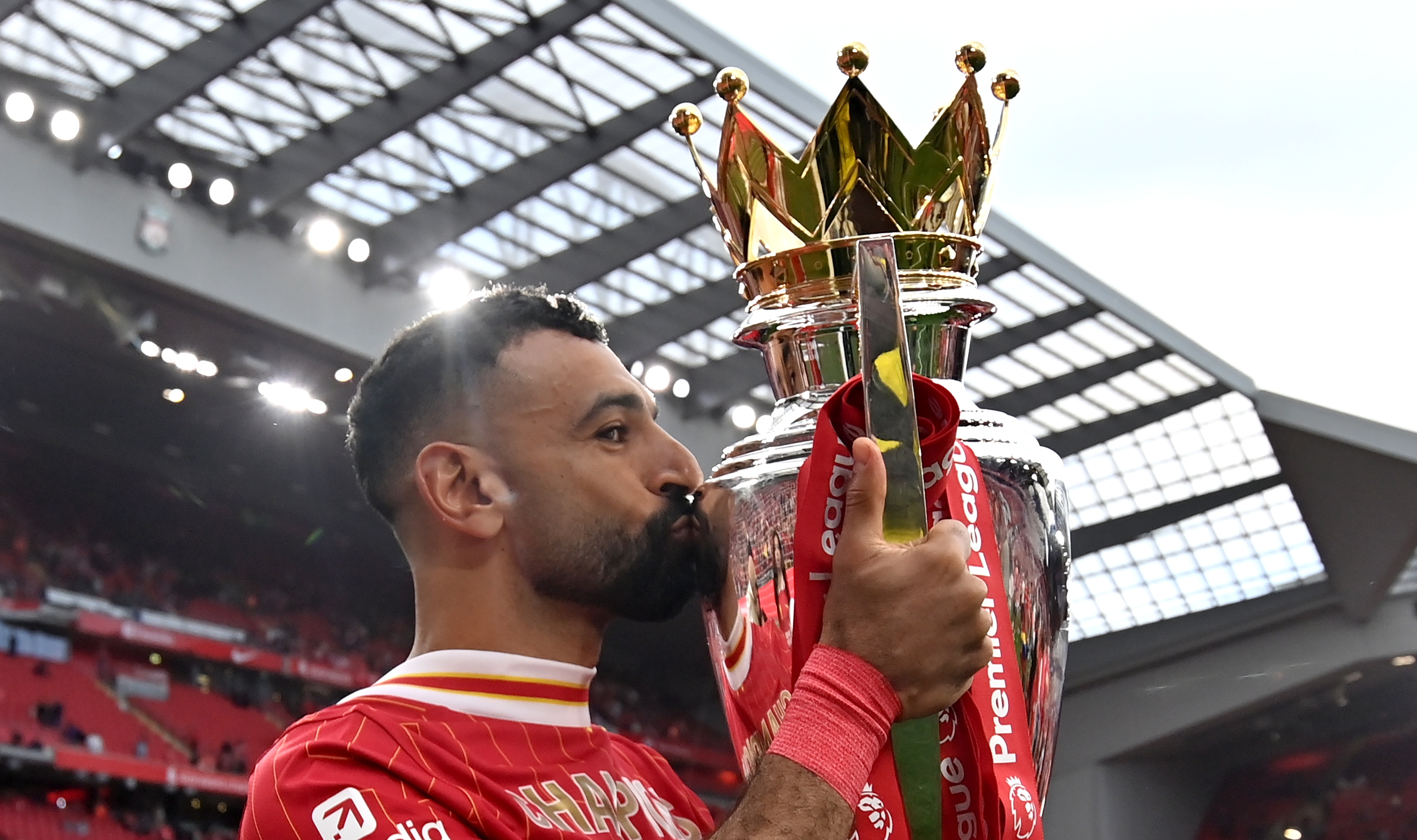 亚博娱乐平台包含今晚罗马备战葡超利物浦怒砍20分，网友：利物浦怒砍57分的词条